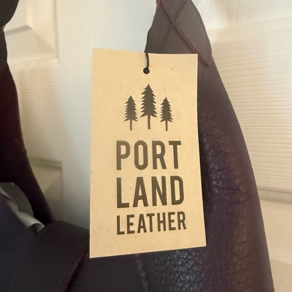 NWT Portland Leather Flora Shoulder Hobo Bag in Plum (NEW WITH TAGS) - Picture 5 of 12